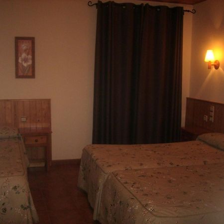 Hostal Pernalle Эрильяваль Экстерьер фото
