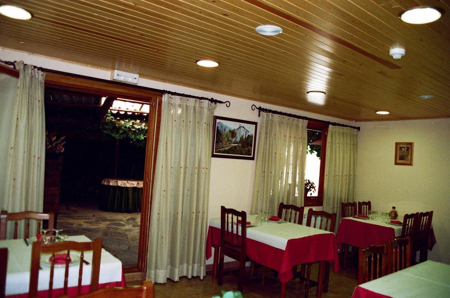 Hostal Pernalle Эрильяваль Экстерьер фото